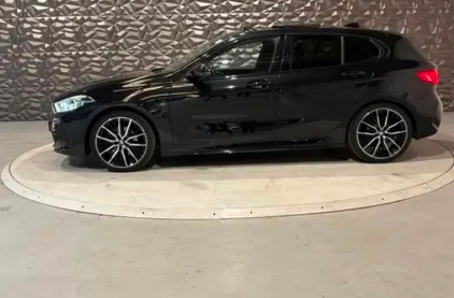 
								BMW Série 1 116d M Sport Automatique Diesel – 2022 full									