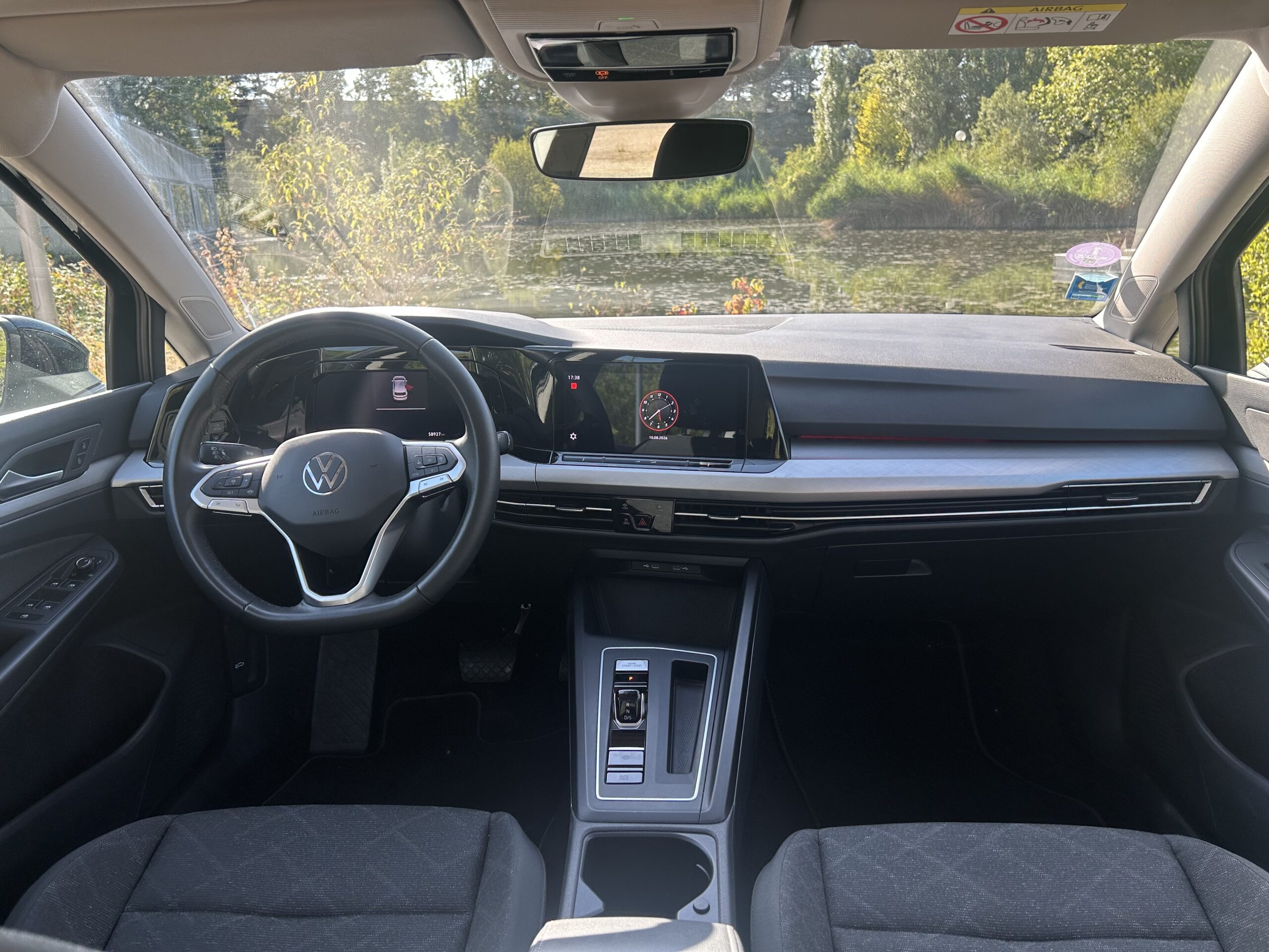 
								Golf 1.0 eTSI OFF 110 DSG7 Life Business Bva 110ch full									