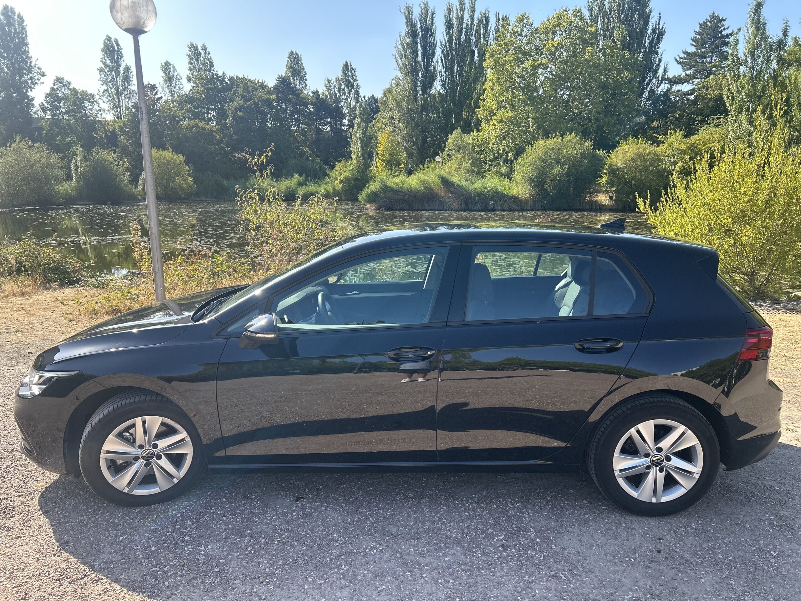 
								Golf 1.0 eTSI OFF 110 DSG7 Life Business Bva 110ch full									