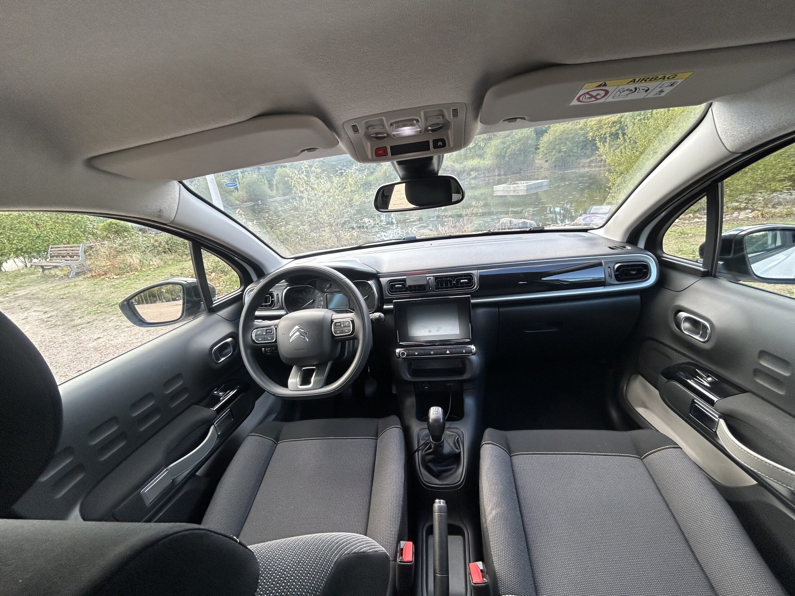 
								Citroen C3 III Entreprise 1.2 PureTech 82 FEEL NAV full									