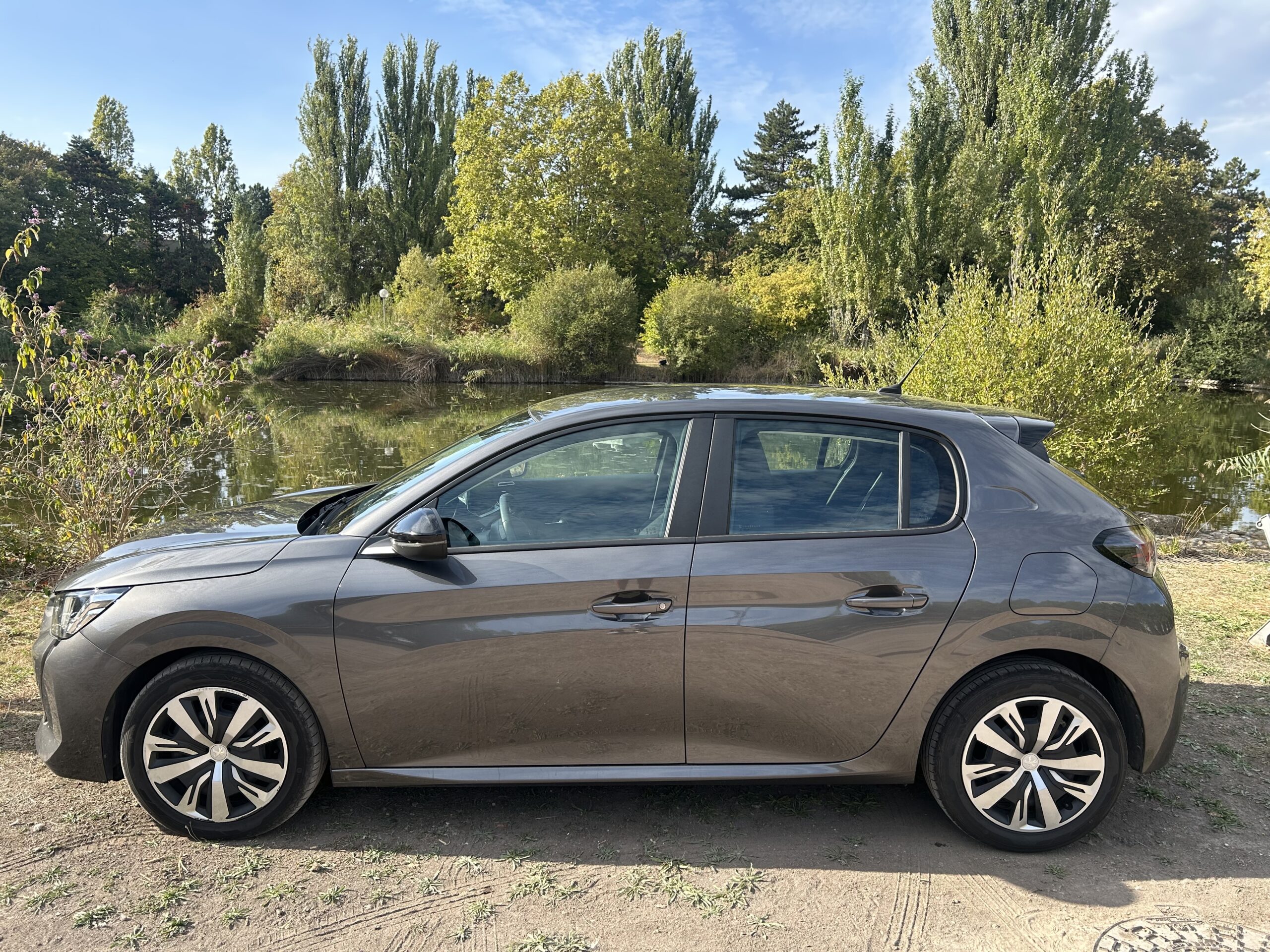 
								Peugeot 208 II 1.5 BLUEHDI 100 S&S ACTIVE PACK BVM6 full									
